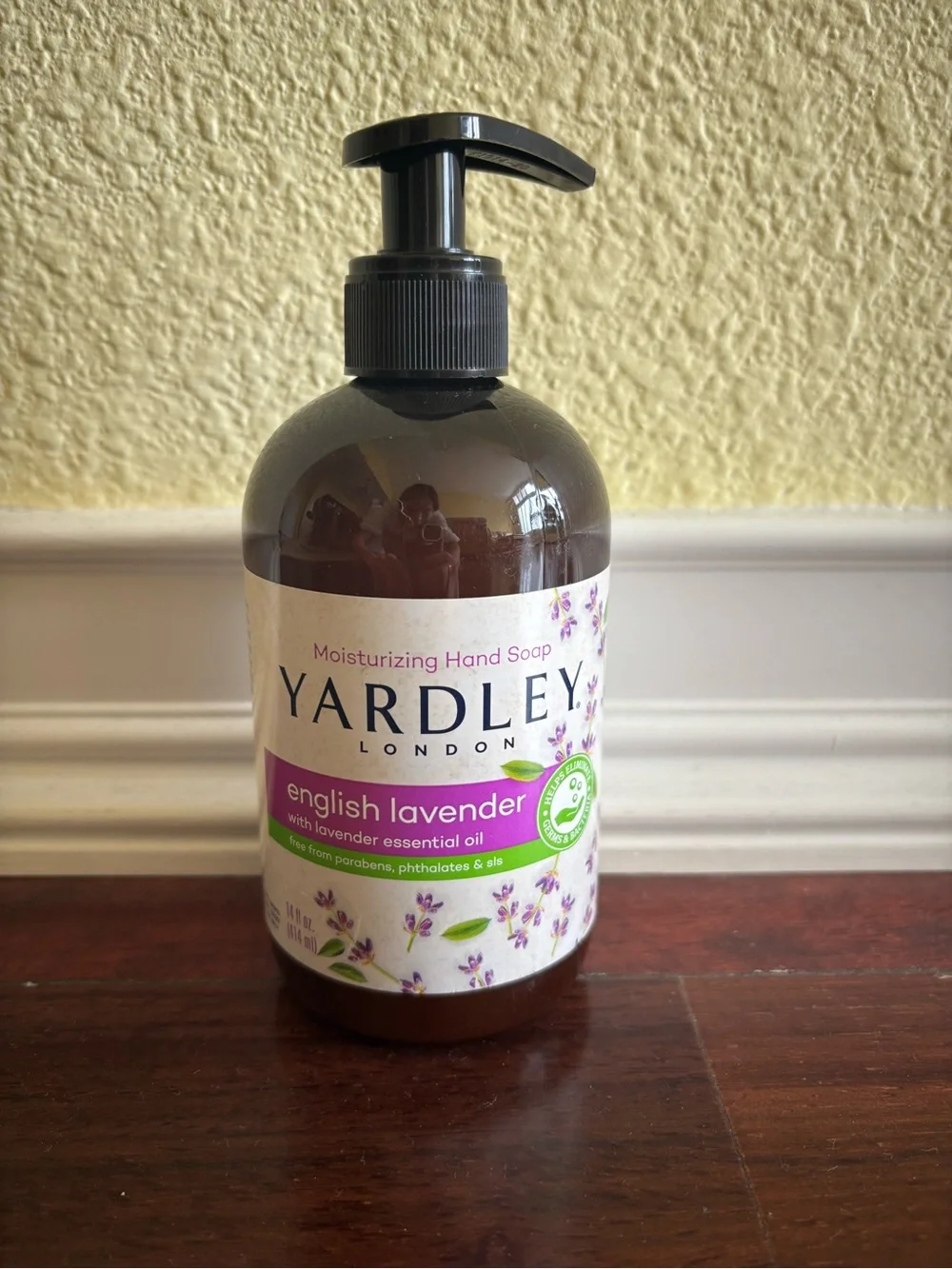 English Lavender Moisturizing Hand Soap - Purple